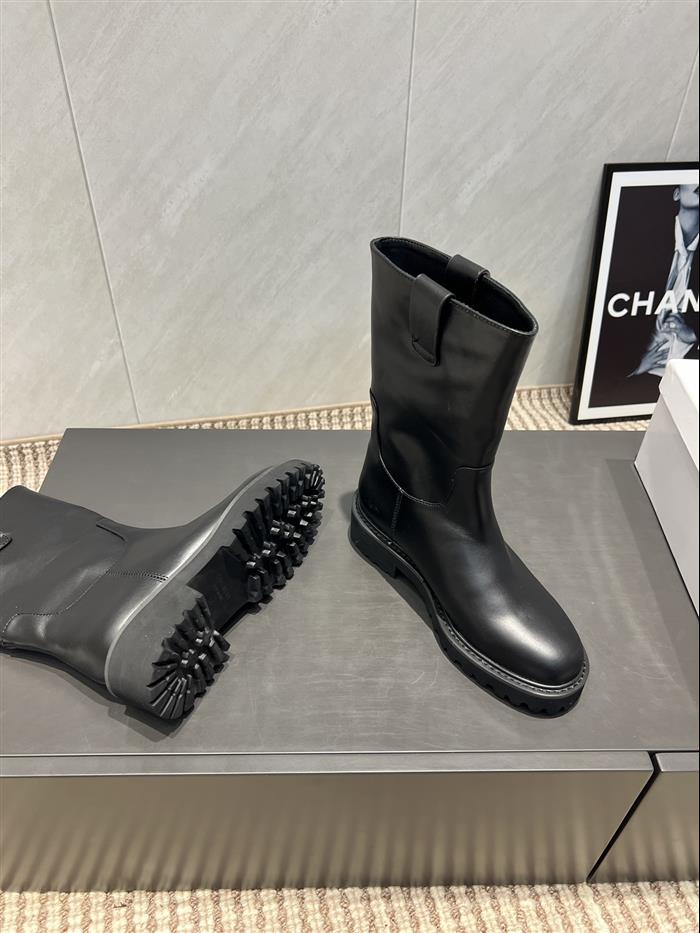 20251128174451851 350